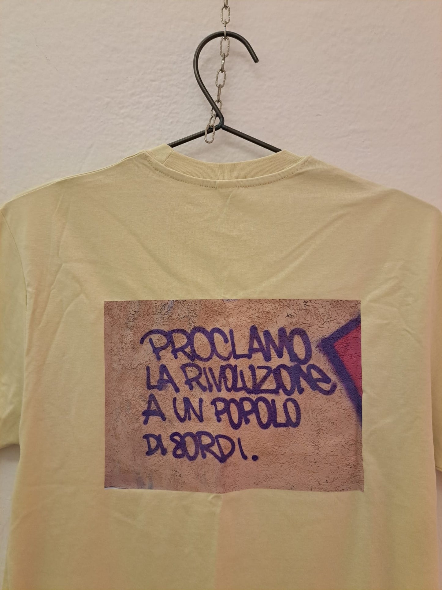 T-Shirt "Proclamo la rivoluzione a un popolo di sordi"